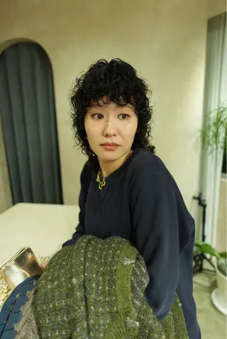 ミディアム パーマ Bërg kiraのヘアスタイル