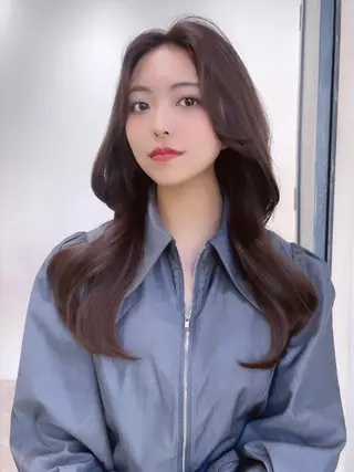 ロング 🧊🪞透明感カラー himeのヘアスタイル