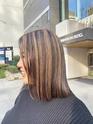 ミディアム デザインカラー/ボブ ブリーチカラー/ユリのヘアスタイル