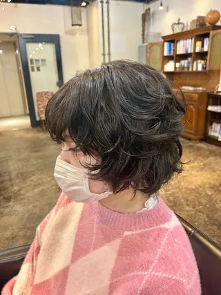 ショート Julia🖤 縮毛矯正🌬️🩵のヘアスタイル