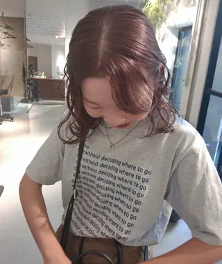 ミディアム カラー Yui⭐️ 透け感カラーのヘアスタイル