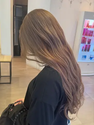 ロング Ayaka/天王寺 /ハイトーン/透明感のヘアスタイル
