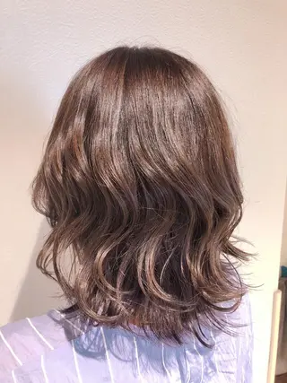 ミディアム カラー サロンドユウ こはるのヘアスタイル