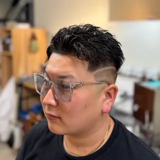 ショート メンズ ユウリ YURIのヘアスタイル