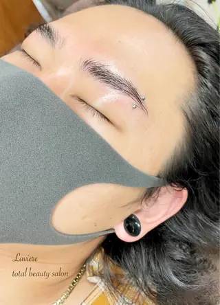 アイブロウ Laviere nail&脱毛サロンのエステ・リラクイメージ