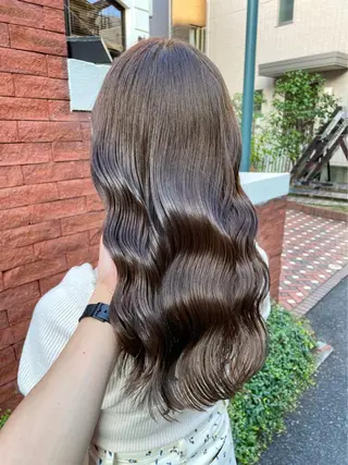 ロング カラー ブリーチなし✨艶髪 カラー𓃲YAGIのヘアスタイル