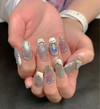 ネイル MoaNail🫶 Yoshiのネイルデザイン