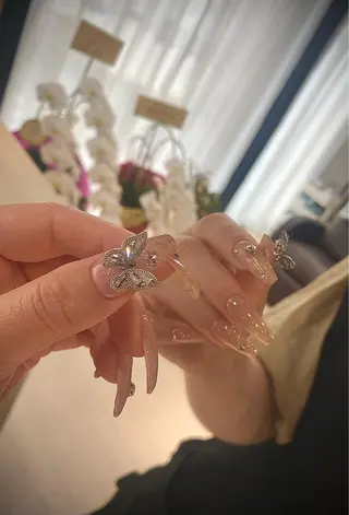 ネイル I-nailロング /ワンホン/キラキラのネイルデザイン