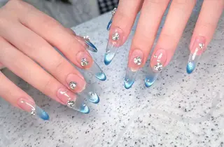 ネイル Queens みなみのネイルデザイン