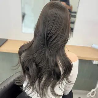 ロング カラー ブリーチなし/レイヤ ー特化🌈Tommyのヘアスタイル