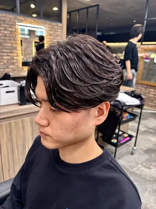 メンズ 🪽直毛男子の救世主 🪽フェザーパーマのヘアスタイル