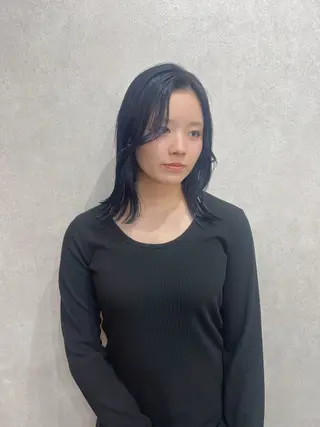 ショート カラー YUI ハイトーンカラーのヘアスタイル