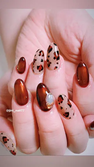 ネイル JINI NAIL所属・ジニ ネイルのネイルデザイン