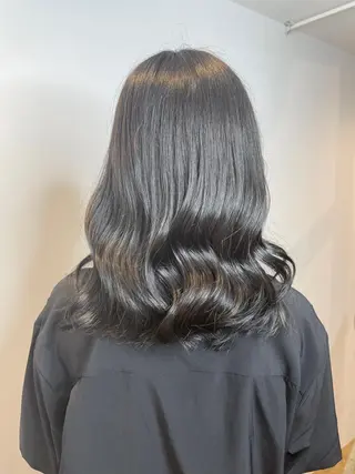 ミディアム カラー ヘアアレンジ にいた　かづしげのヘアスタイル