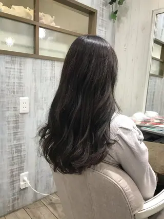 ロング ネモトメイナ🌿 今月末で退職しますのヘアスタイル