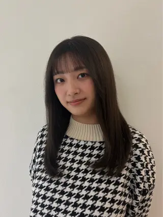 セミロング カラー abilita MIYUのヘアスタイル