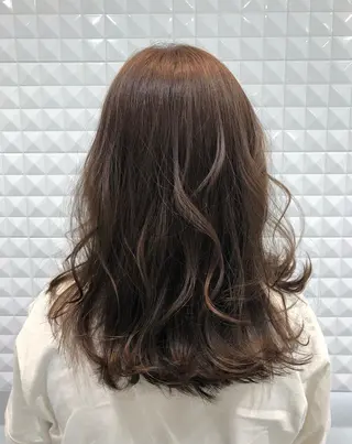 ロング カラー 磯山 直貴のヘアスタイル