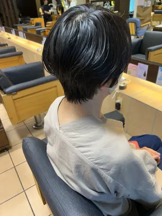ショート 骨格矯正カット🫧 🧸MOMOEのヘアスタイル