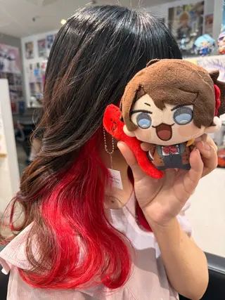 ロング カラー インナーカラー 推し ブリーチ  髪質改善のヘアスタイル