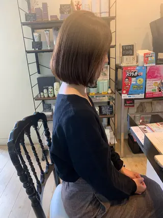 ショート カラー 荒島 由佳のヘアスタイル