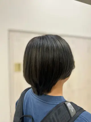 ショート ツヤ感／似合わせ カラー🌿yuiのヘアスタイル