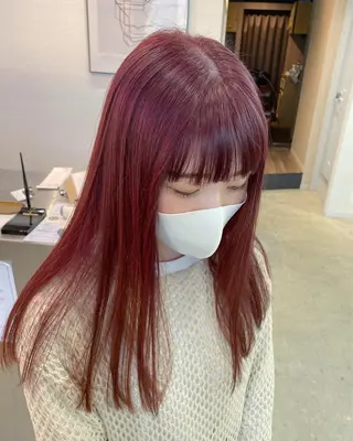 ロング カラー オリーブ/アッシュ やわらか透明感カラーのヘアスタイル