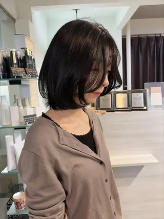 ミディアム 髙橋 秀果のヘアスタイル