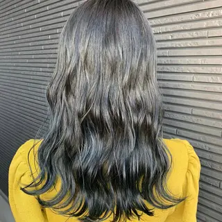 ロング カラー 松野 さくらのヘアスタイル