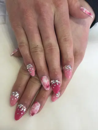 ネイル 💎🐰 saki. m 🐰💎のネイルデザイン