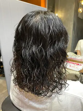 ミディアム パーマ ヘアアレンジ 髪質改善カラー&TR 縮毛矯正/弱酸性矯正のヘアスタイル