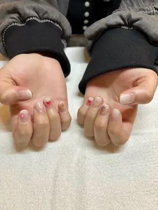 ネイル 菊池 菜月のヘアスタイル
