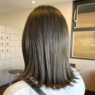 セミロング カラー mio 🍒レイヤーカットのヘアスタイル