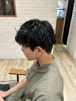 ショート パーマ メンズ 【本陣】カット モデル/朝岡 慧のヘアスタイル