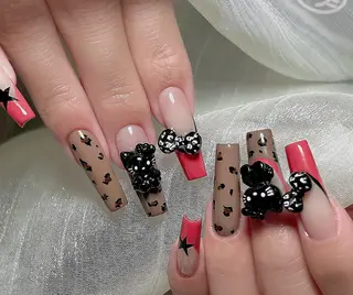ネイル Pure&Rich Nailのネイルデザイン