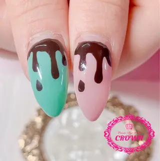 ネイル CROWN プライベートサロンのネイルデザイン