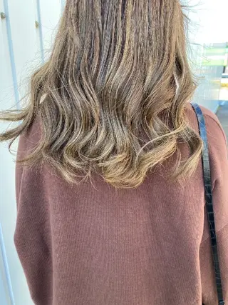 ロング カラー 婦中町／4月限定無料 カットメニューありのヘアスタイル
