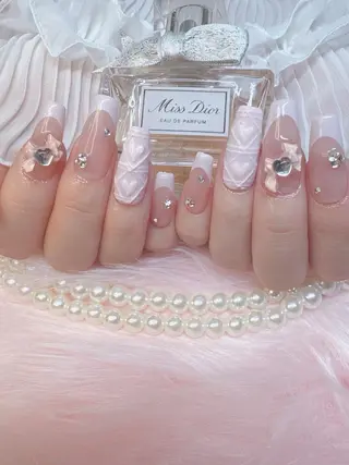 ネイル Anela🪞アネラ 久屋大通🫧EMIのネイルデザイン