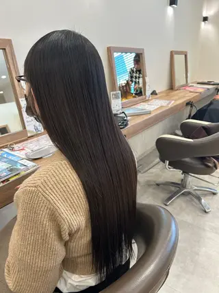 ロング やまこし 美裕樹のヘアスタイル
