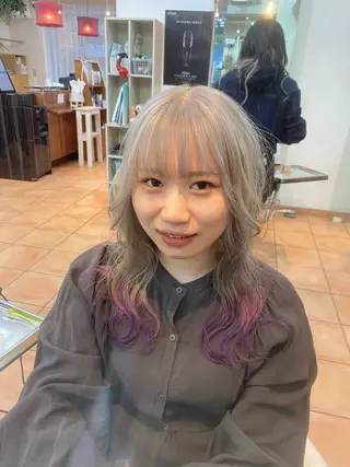 ロング カラー ホワイトベージュ︎︎ seikaのヘアスタイル