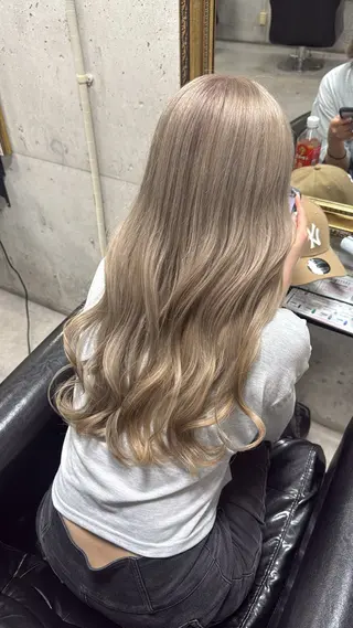 ロング 🫧透明感🫧ツヤ感 ✨️カラー特化のヘアスタイル