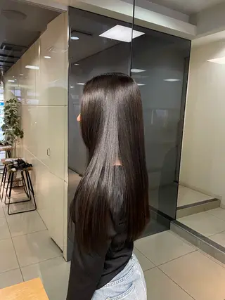 ロング カラー 垢抜け小顔レイヤー オリーブ/スミレのヘアスタイル