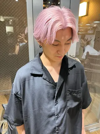 ショート カラー パーマ ヘアアレンジ メンズ ミルクティーベージュ ブリーチ 店長 清水のヘアスタイル