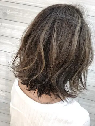 ショート カラー 🌟イメチェン美容師 🌟清水 大輝のヘアスタイル