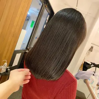 セミロング 髪質改善特化 安東駿介のヘアスタイル