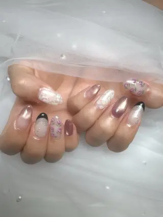 ネイル Queeens nailのネイルデザイン