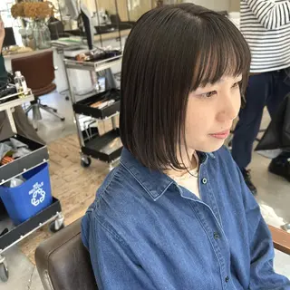 ミディアム 綿貫 美雪のヘアスタイル