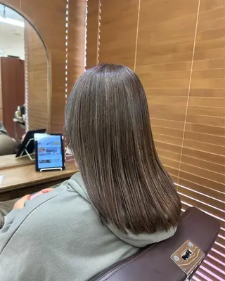 セミロング 髪質改善個室サロン' 白髪ぼかし・縮毛矯正のヘアスタイル