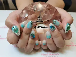 ネイル ネイルリボン 受付スタッフのネイルデザイン