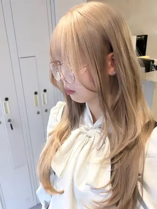 ロング デザインカラー 小西勇次のヘアスタイル