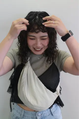 セミロング パーマ カーリーパーマ/ 透明ｶﾗｰ/MIKUのヘアスタイル